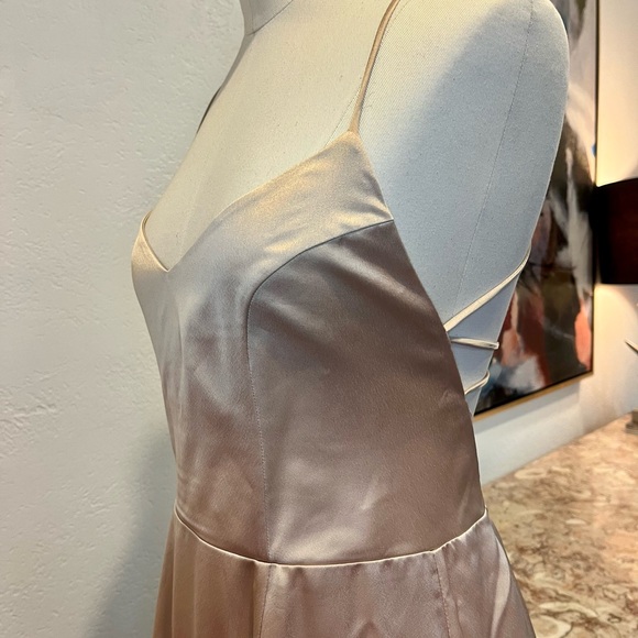 Show Me Your Mumu Godshaw Goddess Gown Large New w/ tags champagne luxe satin L - Picture 13 of 16